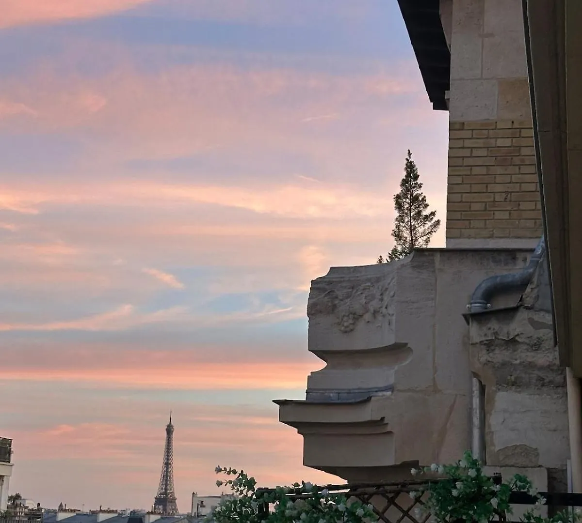 Appartement Eiffel Tower View Arc Triomphe Champs Elysees Area Paris